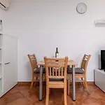 Manuela * Πούλα